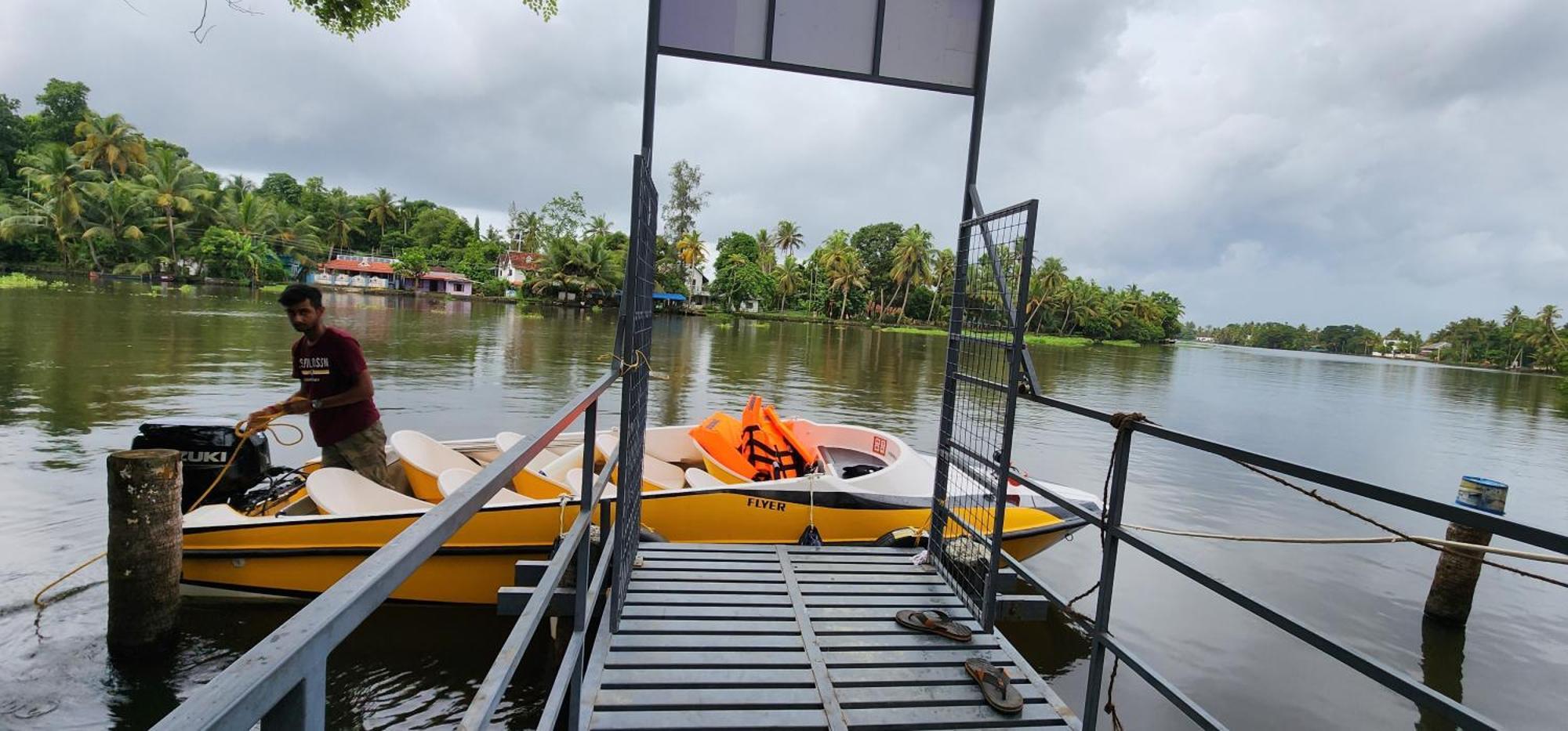 Punerjeni Homes Alappuzha Dış mekan fotoğraf