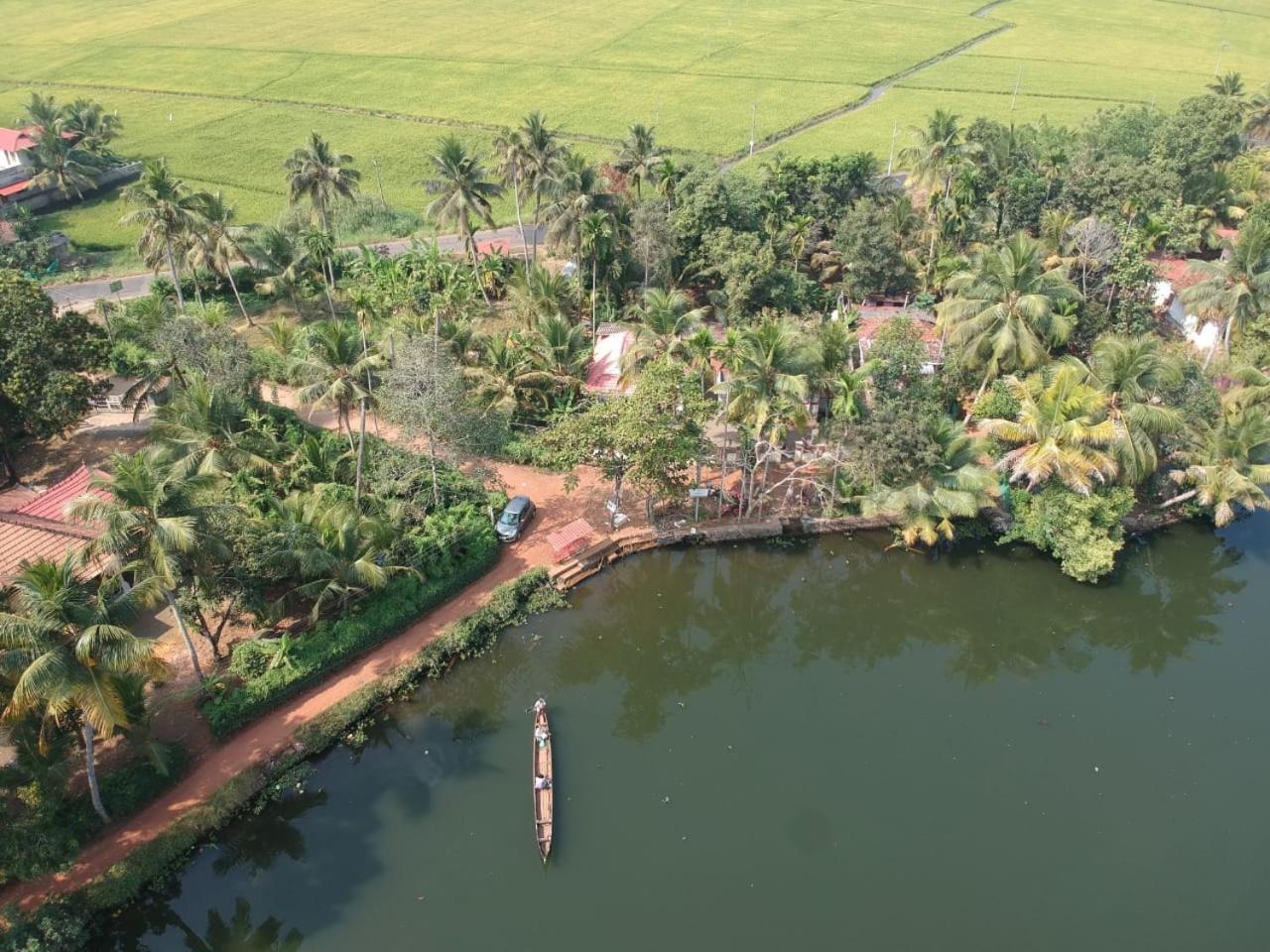 Punerjeni Homes Alappuzha Dış mekan fotoğraf